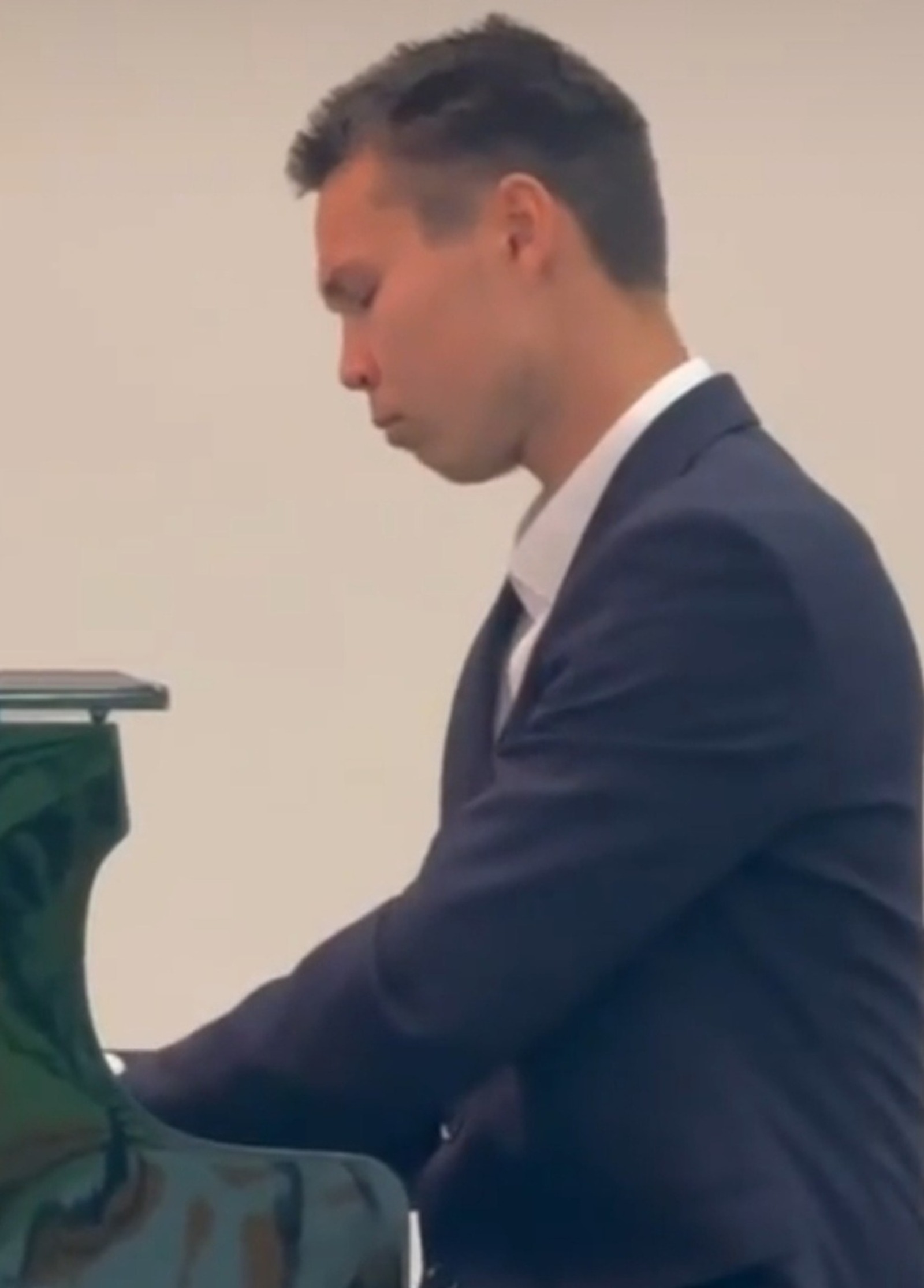 скриншот видео из соцсетей Радия Хабирова